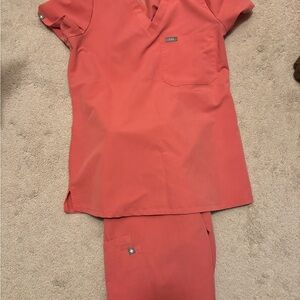 Figs beat it pink set